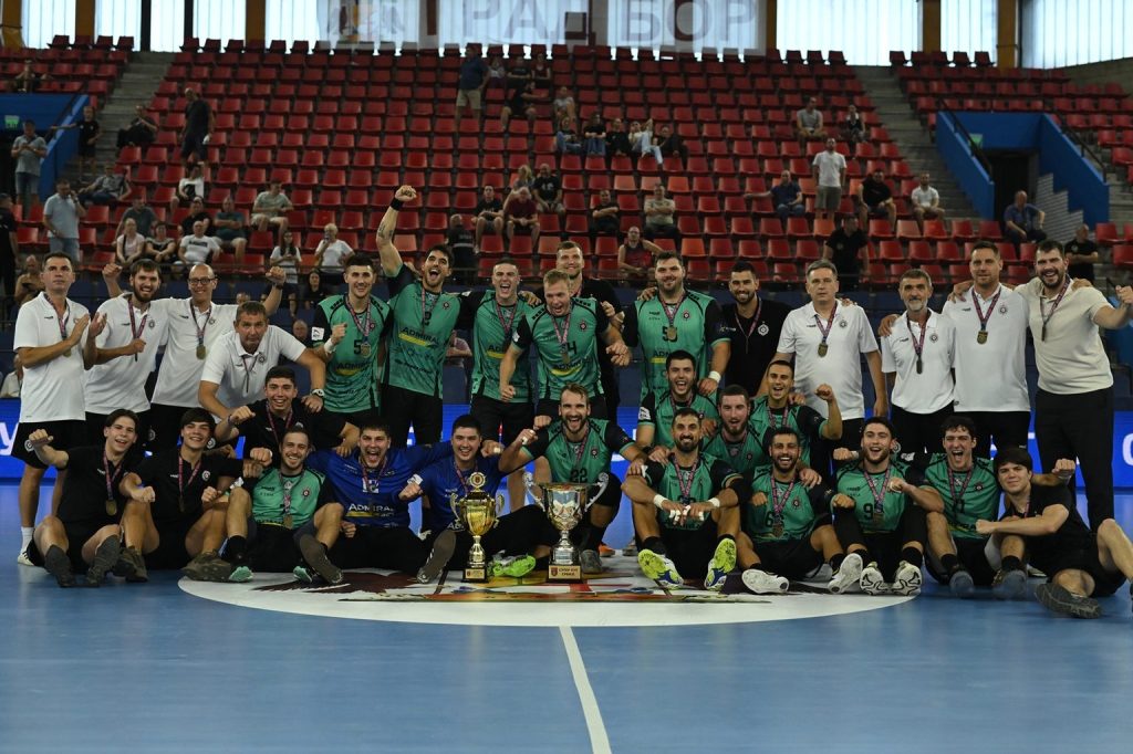 Rukometaši trijumfalno otvorili sezonu – odbranjen trofej Superkupa Srbije